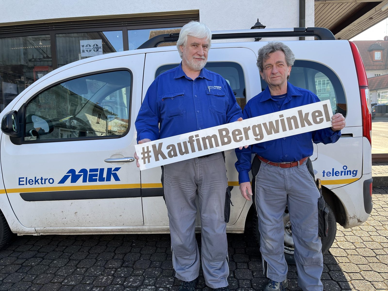Elektro Melk mit dem Schild #KaufimBergwinkel