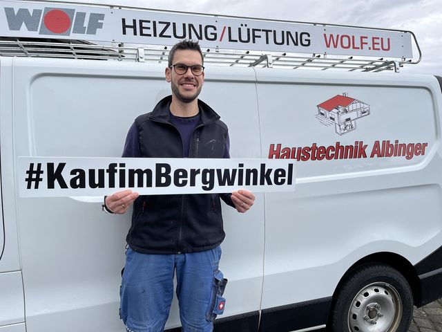 Haustechnik Albinger mit dem Schild #KaufimBergwinkel