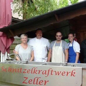 Schnitzelevent erbringt 700 Euro für die Feuerwehr Sinntal